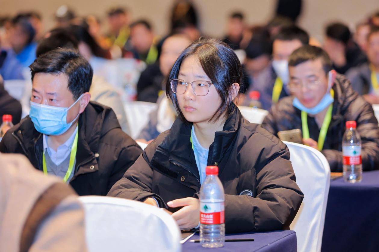 �й����׹����
